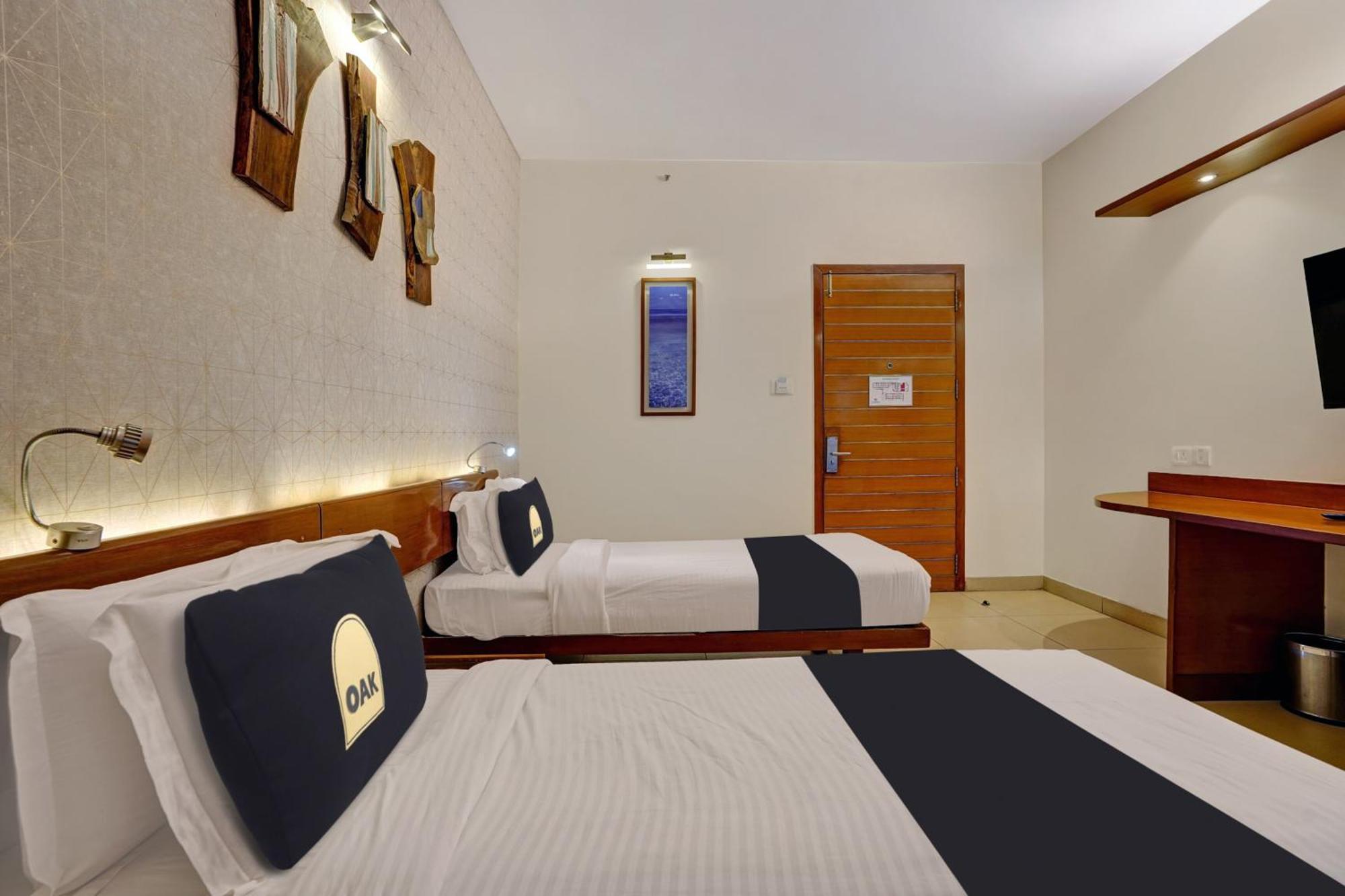 Astra Hotels & Suites - Marathalli Бангалор Экстерьер фото