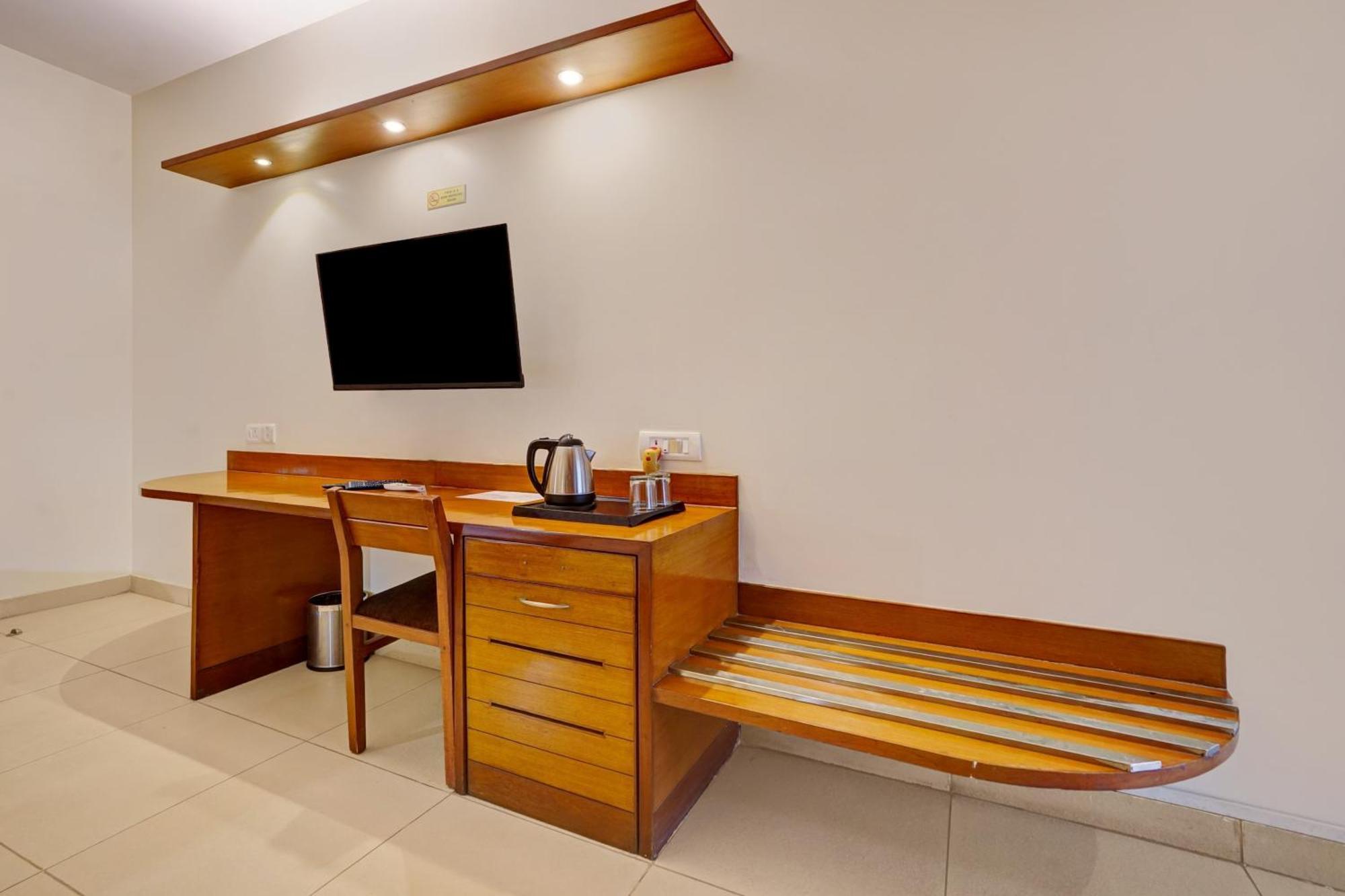 Astra Hotels & Suites - Marathalli Бангалор Экстерьер фото